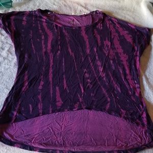 NWOT Actra hi-low workout shirt